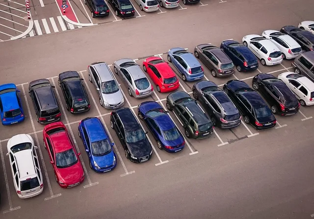 cars, parking, parking lot, parking space, parking area, auto, vehicles, street, road, outdoors, parking lot, parking lot, parking lot, parking lot, parking lot. How to judge which markets suit a mobile detailing business: nine signals to score