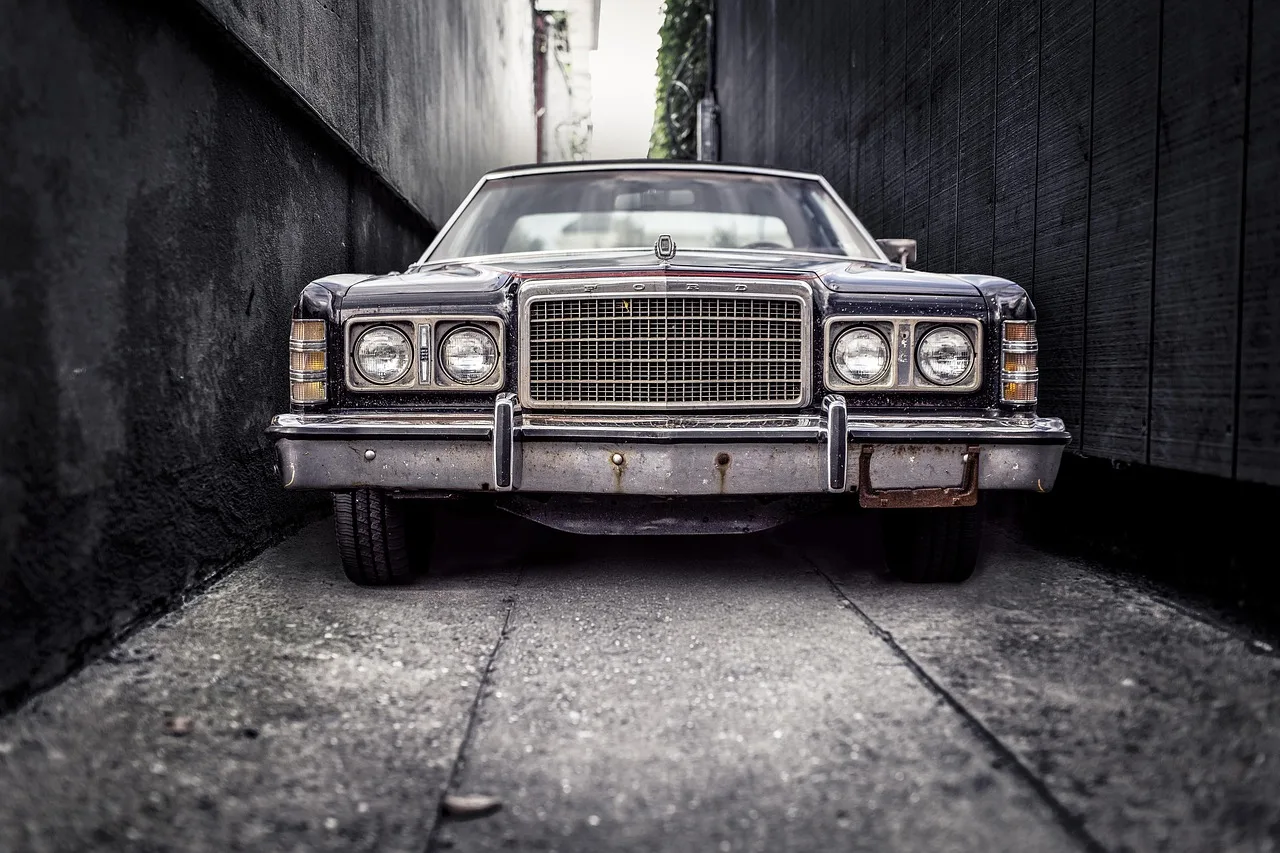 car, vehicle, ford, classic, automobile, retro, vintage, usa, antique, transportation, car wallpapers, transport, style, oldtimer, grill, headlights, windshield, automotive, narrow, alley. Mobile detailing trends: six forces to test in your own territory