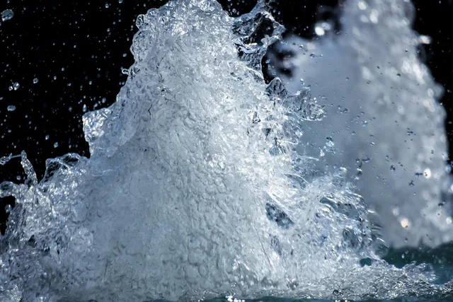 fountain, gush, splash, refreshing, lapping, rush, pressure, water pressure, power, nature, wild, untamed, overpressure, drops, water. New vs used mobile detailing equipment, priced out